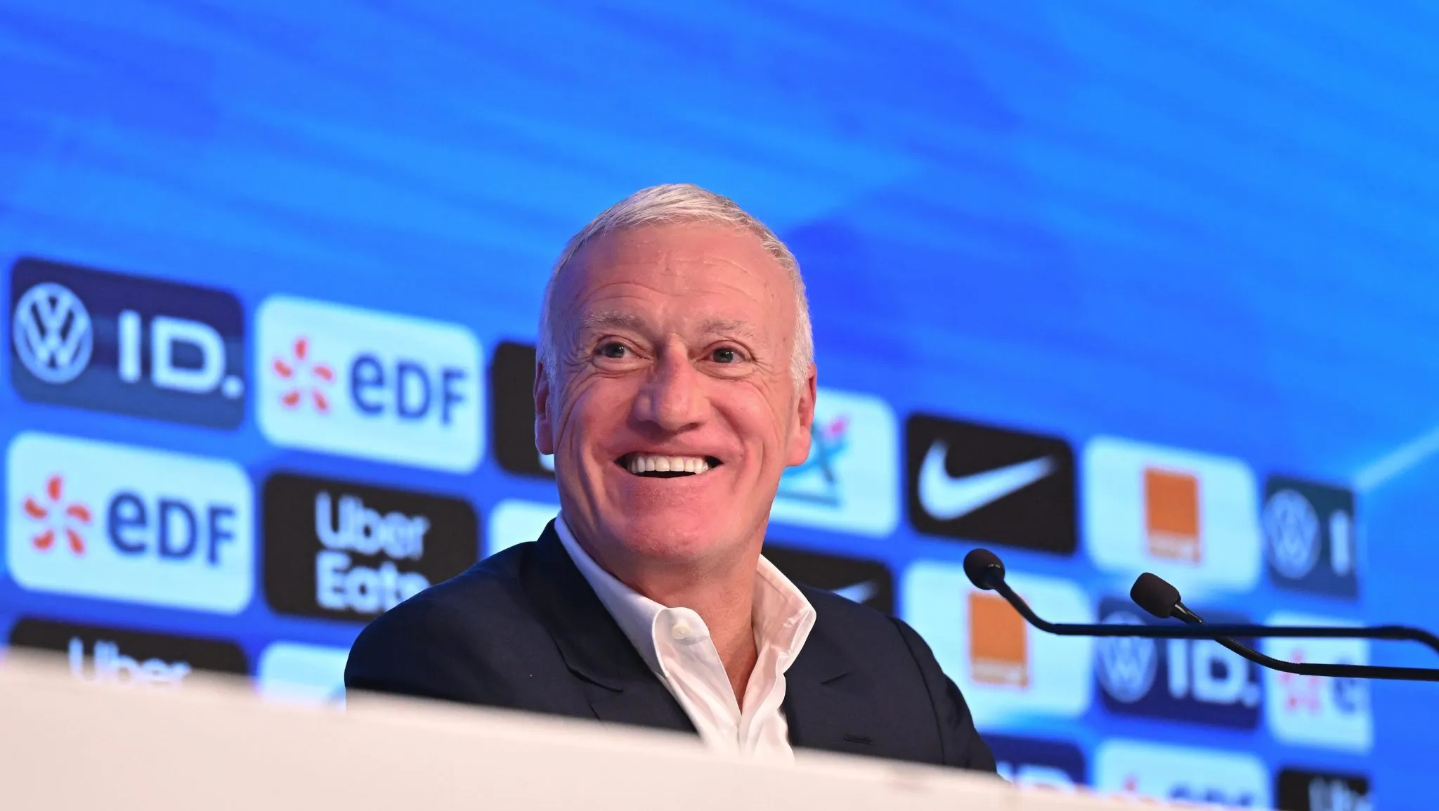 O t&eacute;cnico da sele&ccedil;&atilde;o francesa, Didier Deschamps, em entrevista coletiva