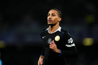 Jo&atilde;o Pedro decide em N&aacute;poles, e Chelsea avan&ccedil;a na Champions apesar de si mesmo