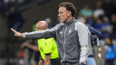 Milito prova que pode fazer o Atl&eacute;tico-MG jogar bem mesmo com forma&ccedil;&atilde;o mais comedida