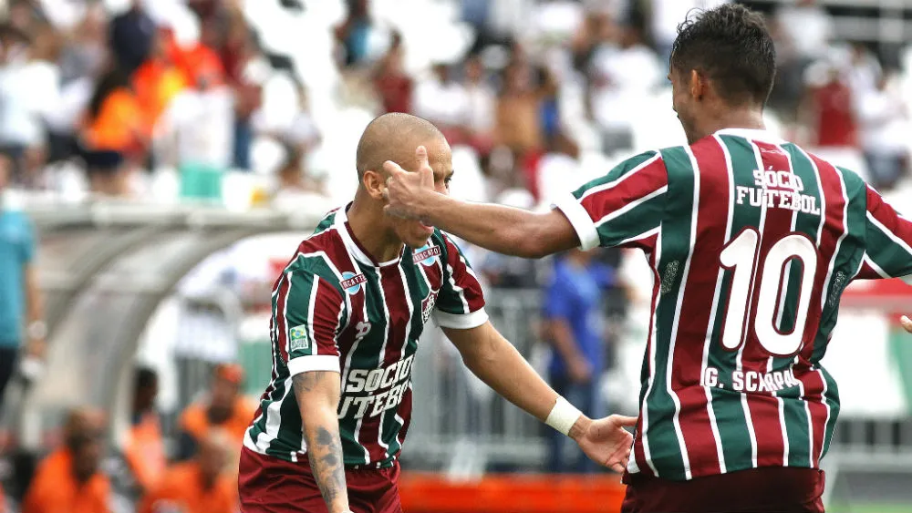 Sornoza e Scarpa comandam vit&oacute;ria com autoridade do Flu sobre o Vasco