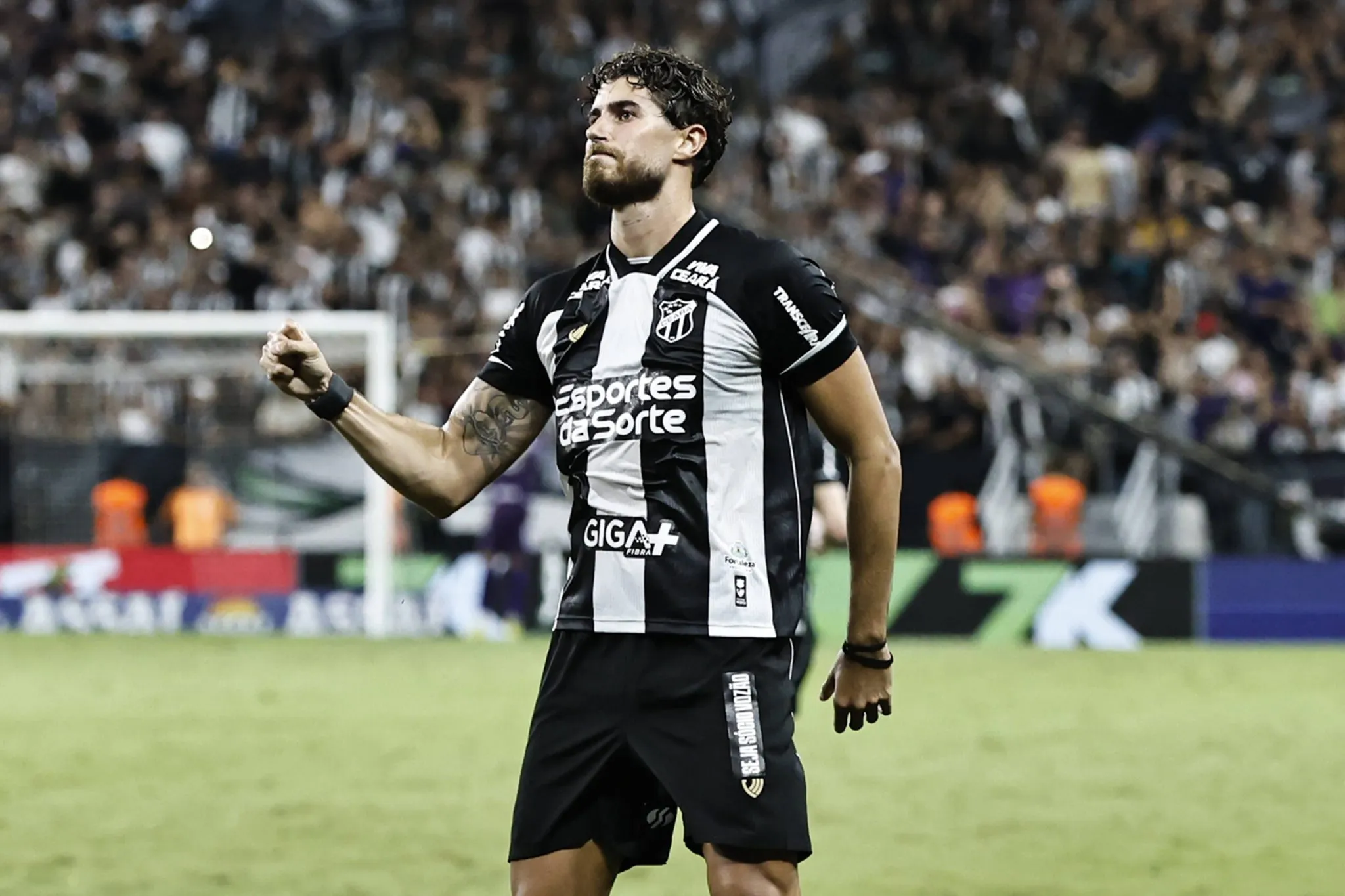 Fluminense tem atua&ccedil;&atilde;o desastrosa e v&ecirc; Cear&aacute; dominante em revanche