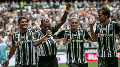Hulk coloca o jogo no bolso, Scarpa estreia e Atl&eacute;tico-MG goleia o Democrata-GV em ritmo de treino