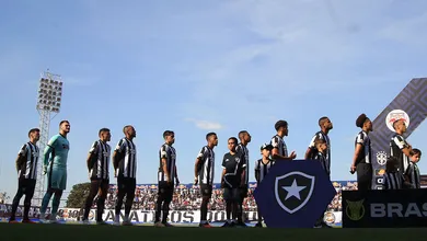 Perda da lideran&ccedil;a do Brasileiro &eacute; detalhe em meio a crise t&eacute;cnica e emocional do Botafogo