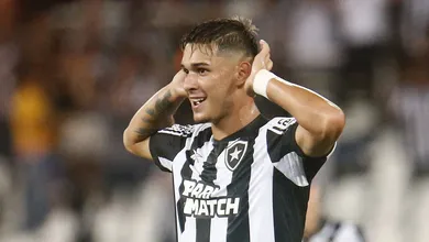 Jovem lateral uruguaio garante primeira vit&oacute;ria de Artur Jorge no Botafogo