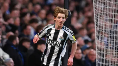 Newcastle mant&eacute;m ritmo e encerra tabu contra o Chelsea que durava mais de uma d&eacute;cada