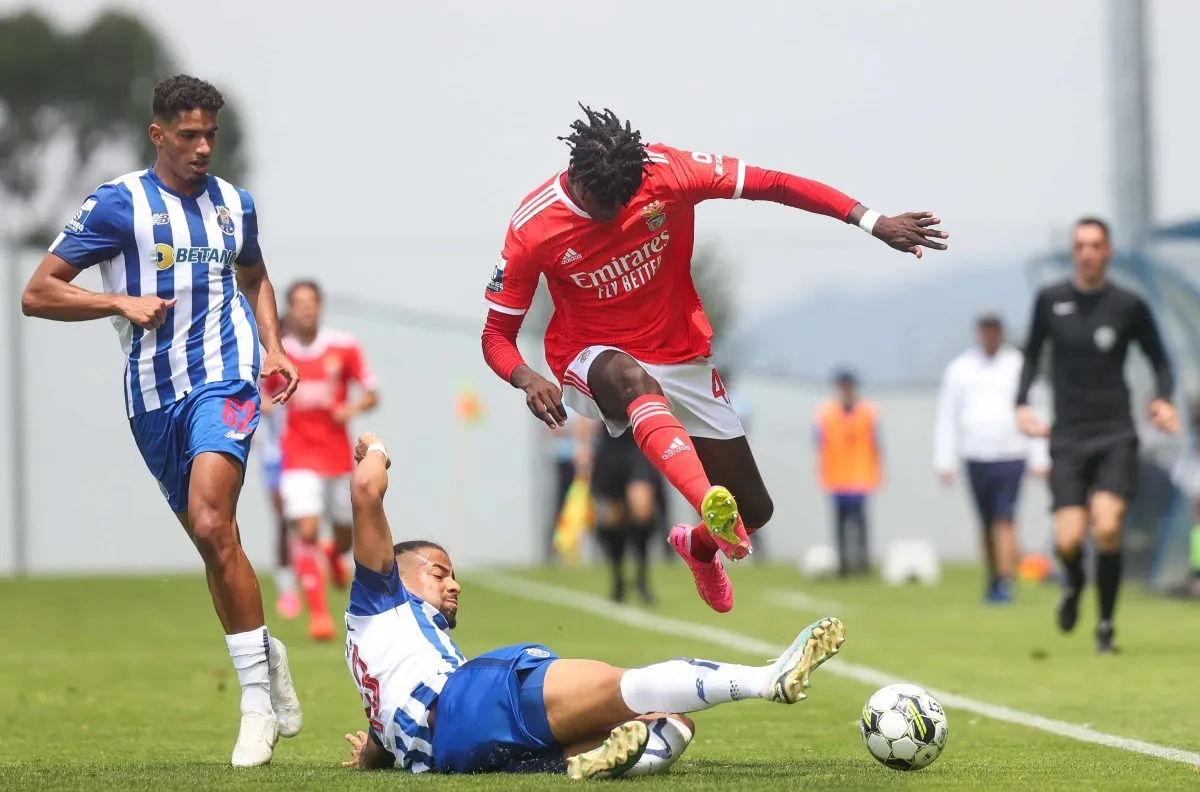 Cruzeiro: conhe&ccedil;a Jo&atilde;o Marcelo, zagueiro do Porto e alvo da Raposa