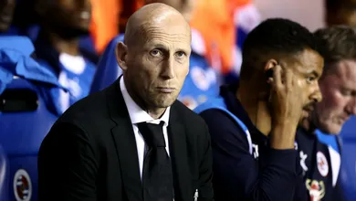 Stam volta a Old Trafford pela primeira vez, anos depois de um dos maiores erros de Ferguson