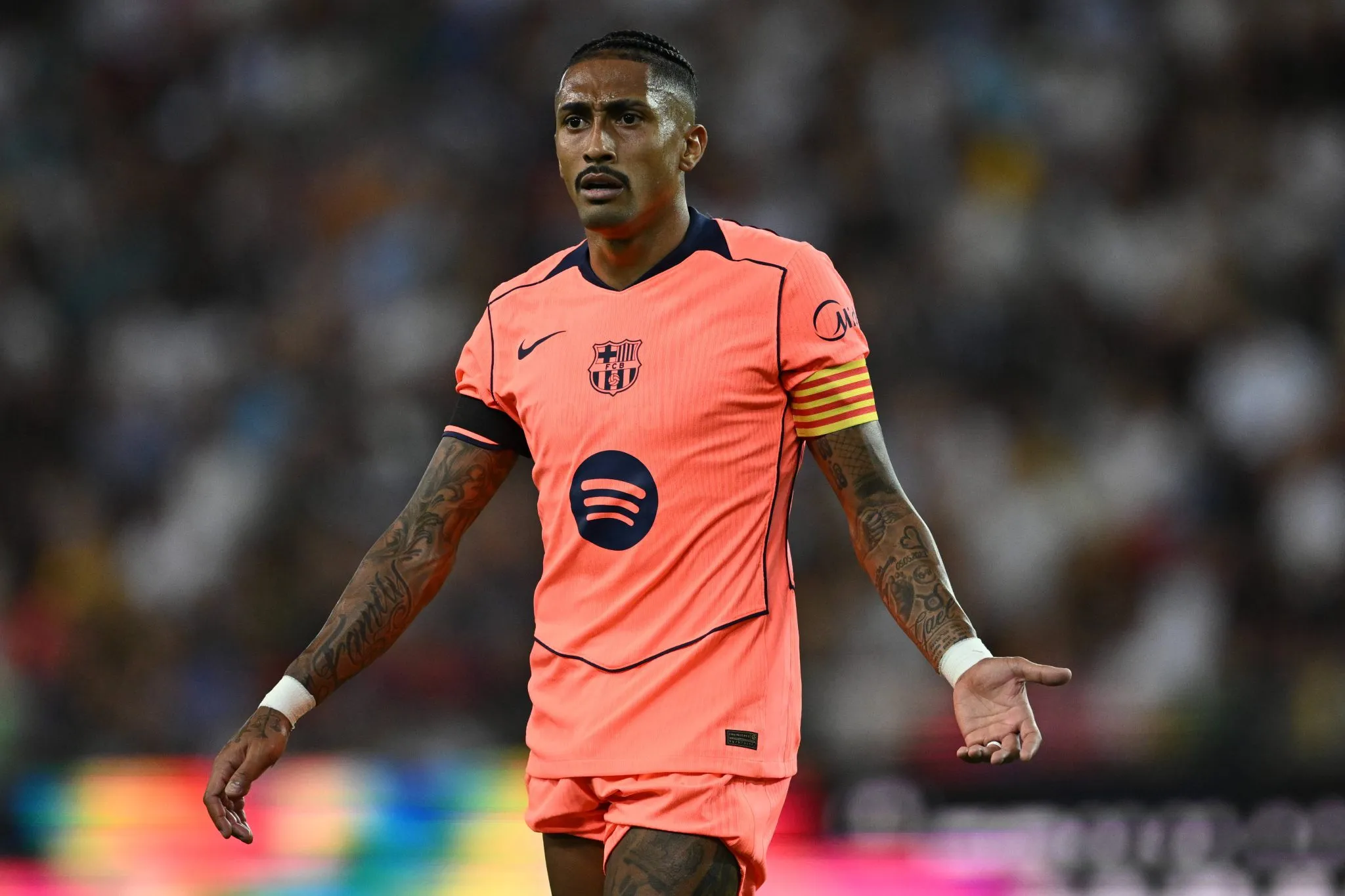 Raphinha durante amistoso do Barcelona contra o Nottingham Forest (Foto: IMAGO / Gribaudi/ImagePhoto)