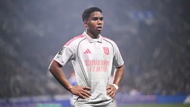 Por que Endrick foi anulado pela defesa do Strasbourg em desastre coletivo do Lyon?