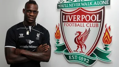 Balotelli devolve ao Liverpool o fator loucura que perdeu com Su&aacute;rez