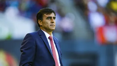 Gr&ecirc;mio avan&ccedil;a por Quinteros; veja o que falta para an&uacute;ncio do novo t&eacute;cnico