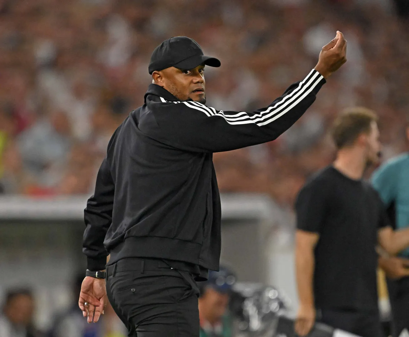 Kompany em Stuttgart x Bayern de Munique