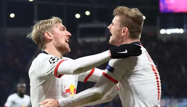 Dois gols no apagar das luzes carimbaram a classifica&ccedil;&atilde;o do Leipzig e confirmaram a desgra&ccedil;a do Benfica