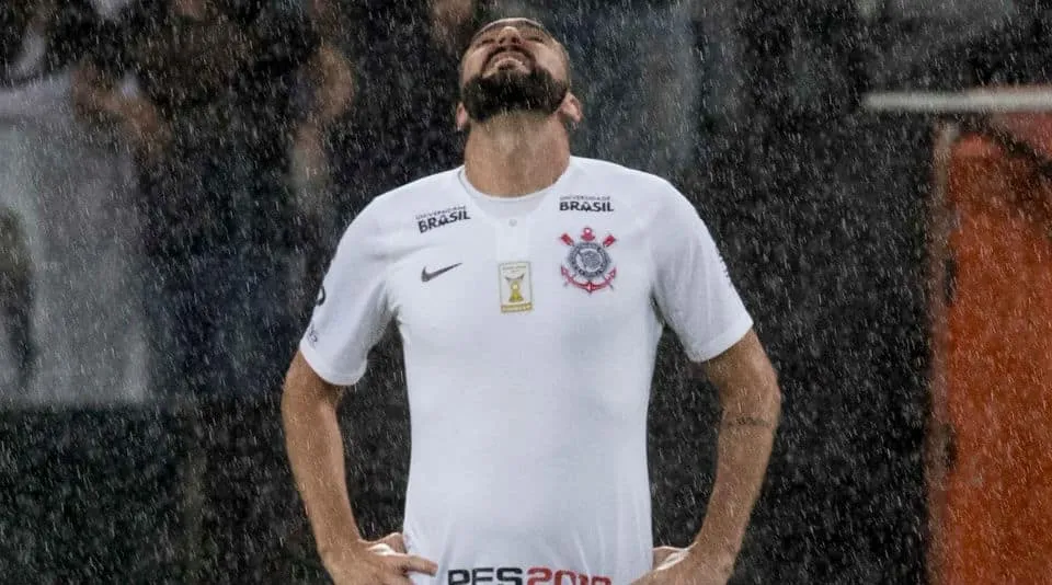 Num momento vital, Danilo voltou a ser aquele que os corintianos tanto aprenderam a amar