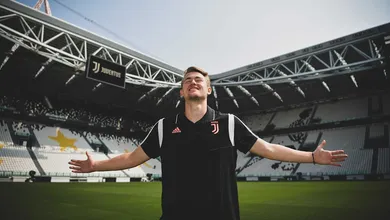 Sarri e &ldquo;feeling&rdquo; levaram De Ligt a escolher a Juventus para dar seu pr&oacute;ximo passo