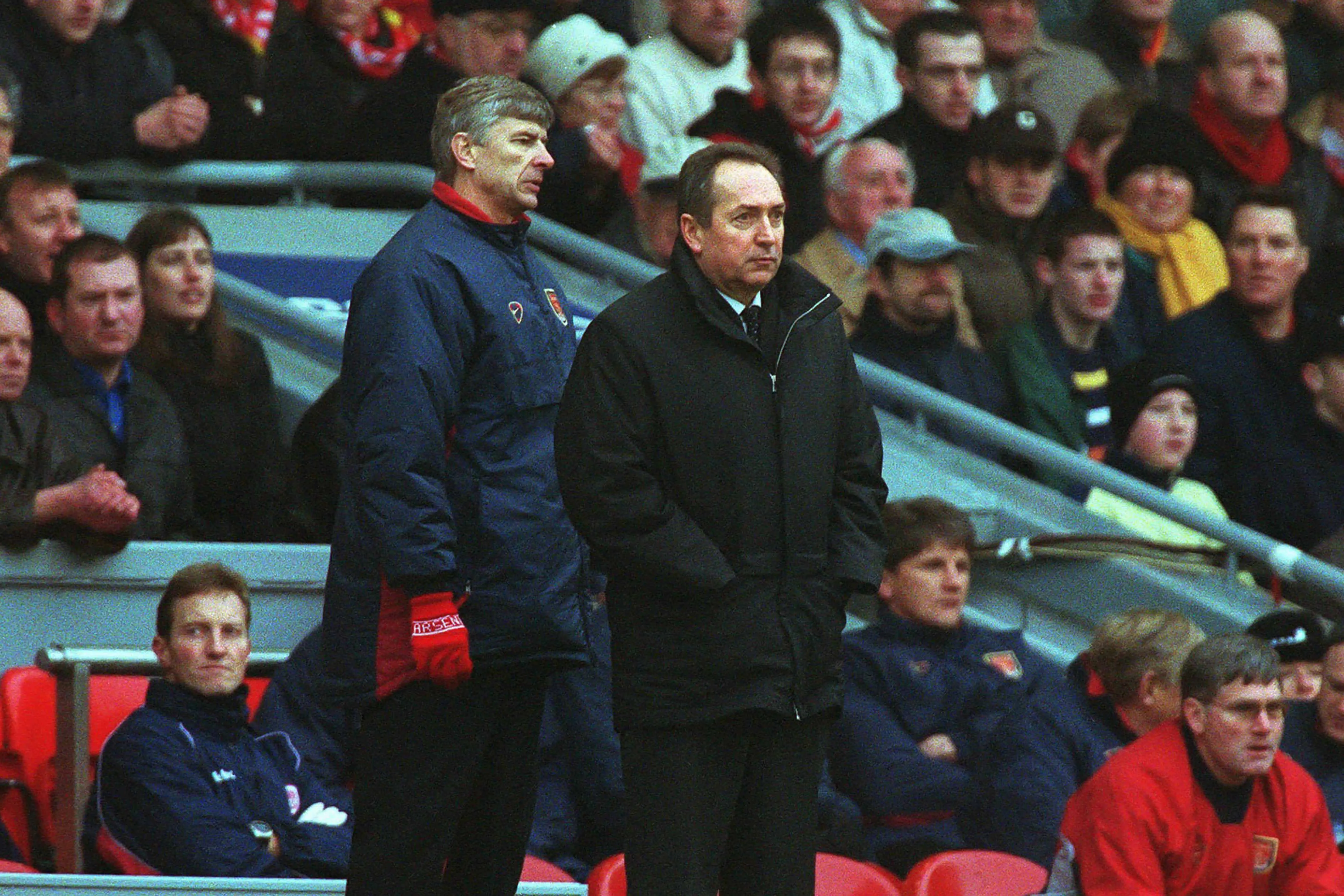 H&aacute; exatos 22 anos acontecia outro Liverpool x Arsenal decisivo pela Premier League