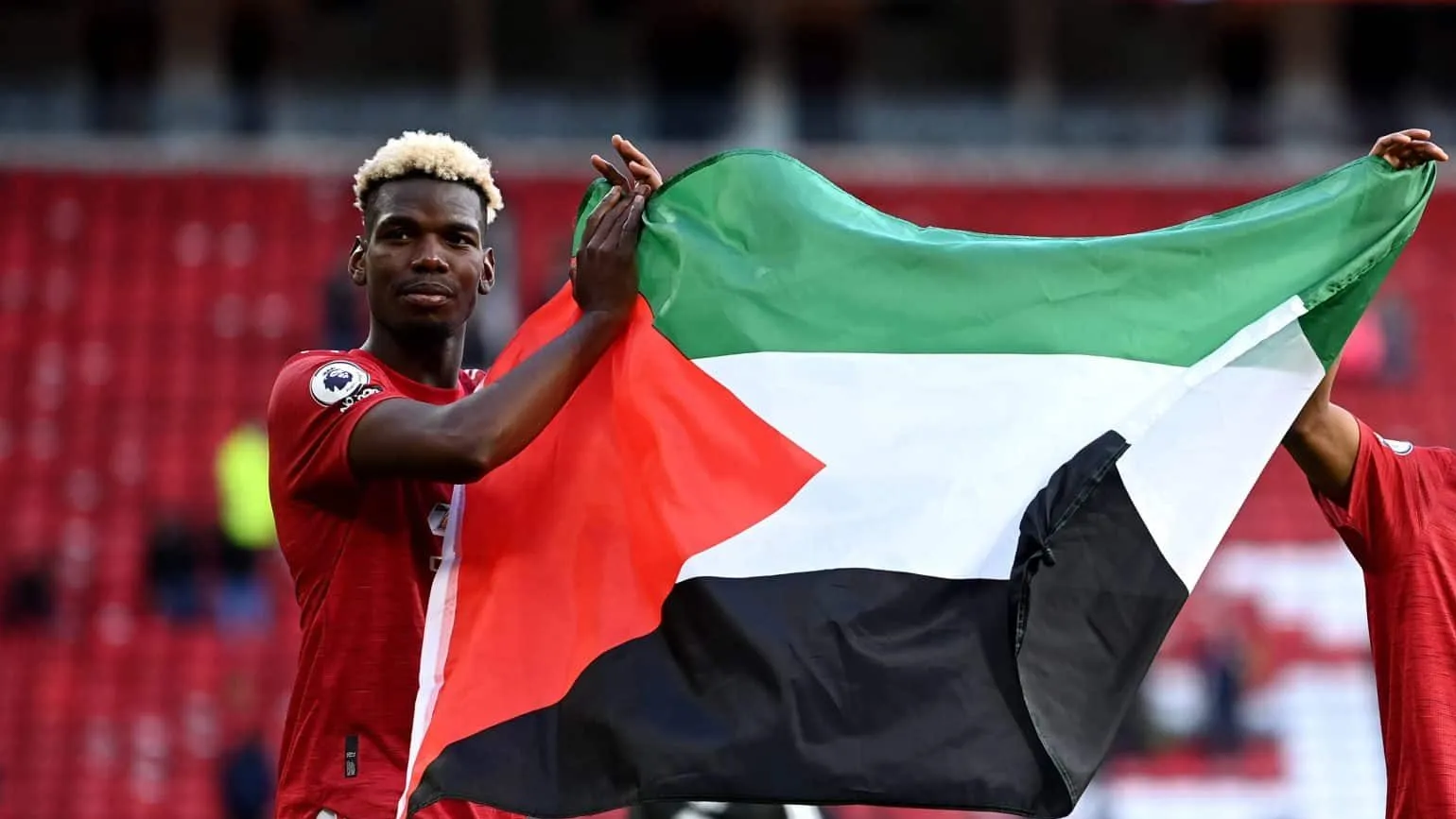 Pogba e ex-Chelsea: Quais atletas assinaram manifesto pedindo exclus&atilde;o de Israel por guerra em Gaza