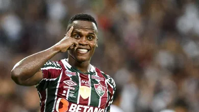 Fluminense deixa Inter e Gr&ecirc;mio para tr&aacute;s na lista dos maiores patroc&iacute;nios&nbsp;masters&nbsp;do&nbsp;pa&iacute;s