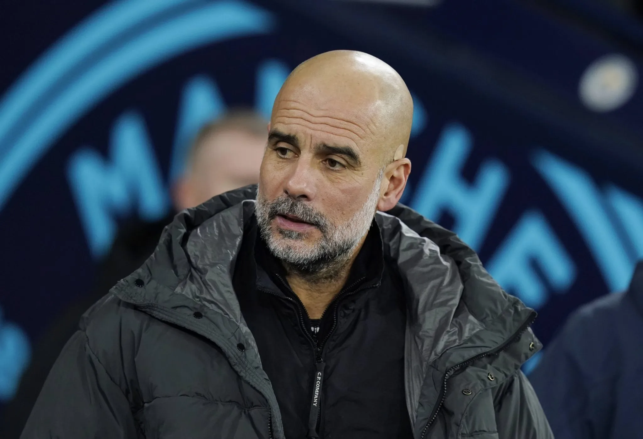 Guardiola: &lsquo;Eles querem que eu fique calado e n&atilde;o diga nada; condeno todos os conflitos&rsquo;