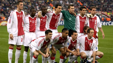 Como era o &uacute;ltimo Ajax a alcan&ccedil;ar as quartas de final da Champions, em 2002/03