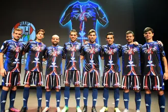 Clube espanhol traz uma exc&ecirc;ntrica vers&atilde;o do sistema circulat&oacute;rio em seu novo uniforme