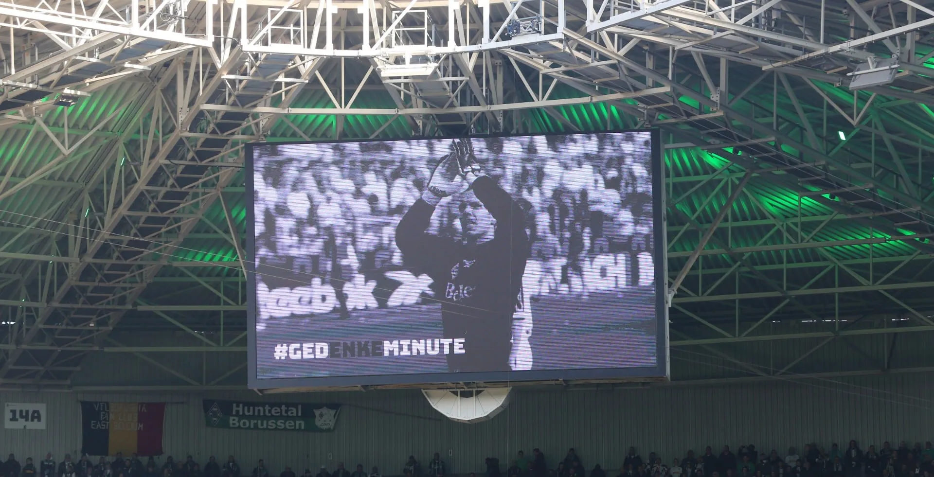 Os dez anos sem Robert Enke e a luta pela sa&uacute;de mental que prevalece atrav&eacute;s da funda&ccedil;&atilde;o criada por sua esposa