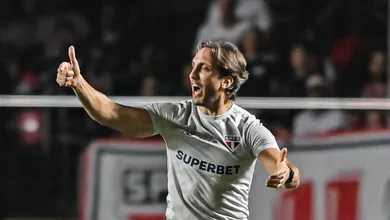 Zubeld&iacute;a ir&aacute; igualar n&uacute;mero de jogos de Carpini pelo S&atilde;o Paulo; compare as campanhas