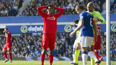 Liverpool de Rodgers continua sendo insuficiente para brigar no alto da tabela