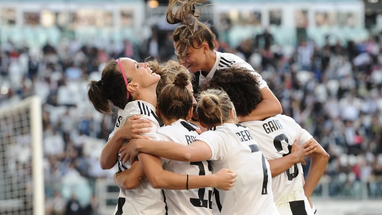 Est&aacute;dio da Juventus vibrou em p&uacute;blico recorde na It&aacute;lia para o futebol feminino: mais de 39 mil
