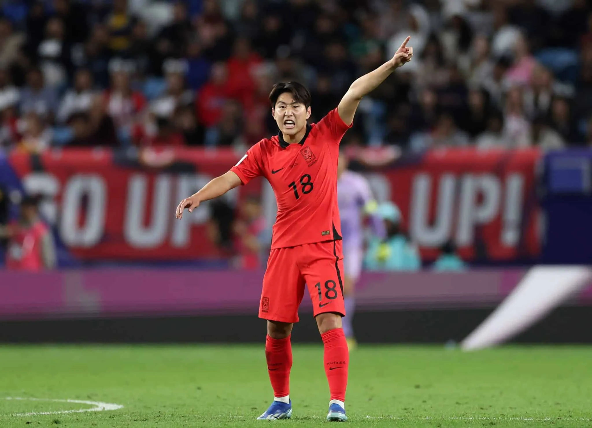 Quem comemora a elimina&ccedil;&atilde;o da Coreia do Sul &eacute; Luis Enrique e o PSG
