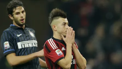 Empate fraco entre Milan e Inter evidencia caminho longo que os dois t&ecirc;m a percorrer