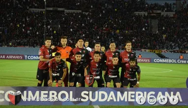 Dez mil torcedores do Col&oacute;n provocaram uma verdadeira invas&atilde;o no Est&aacute;dio Centenario