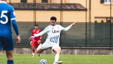 Joia ex-Corinthians revela li&ccedil;&otilde;es de F&agrave;bregas em clube que &eacute; sensa&ccedil;&atilde;o na It&aacute;lia