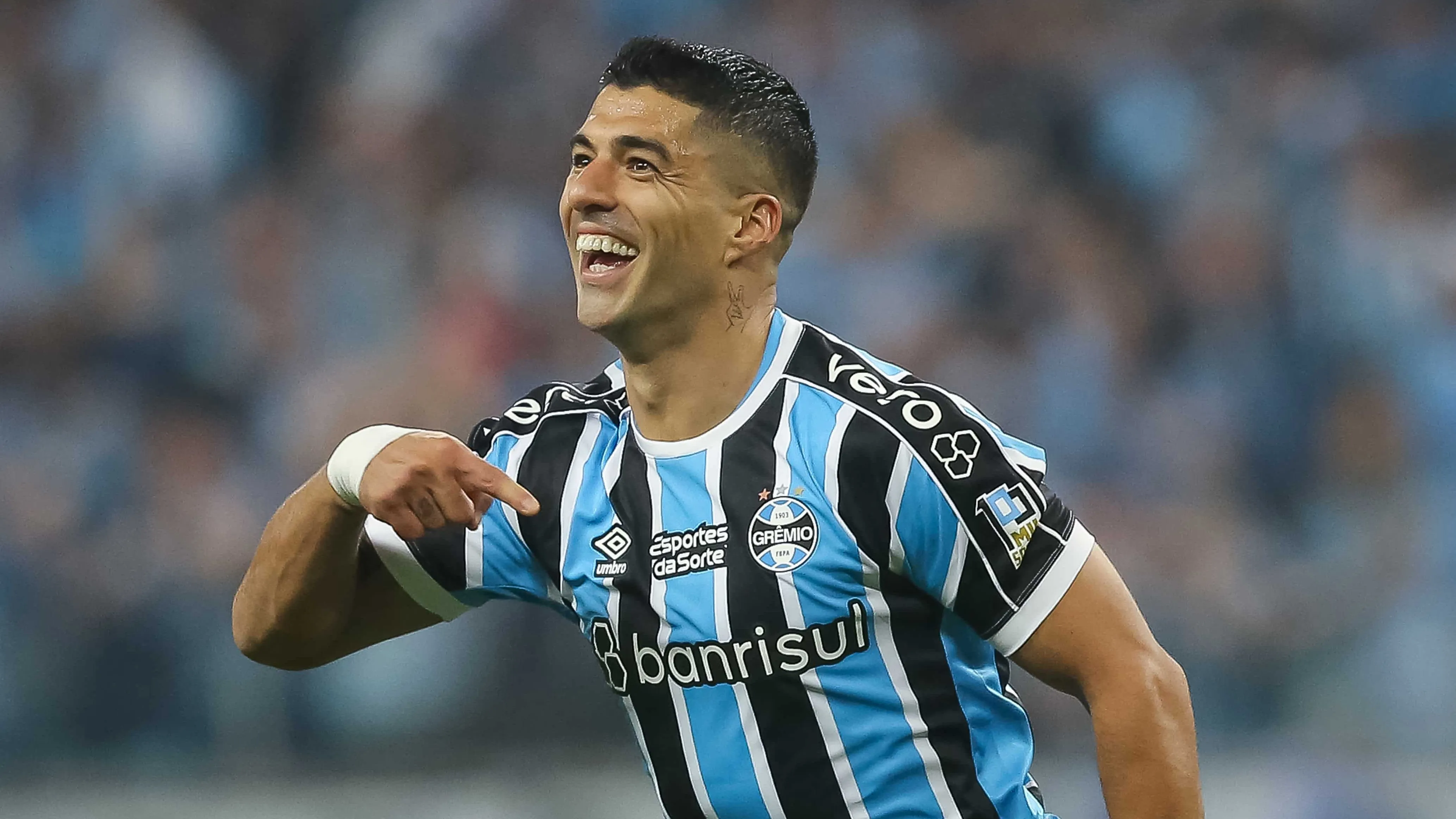 Um craque como Su&aacute;rez vai produzir momentos m&aacute;gicos, e o gola&ccedil;o do Gre-Nal &eacute; um desses inesquec&iacute;veis