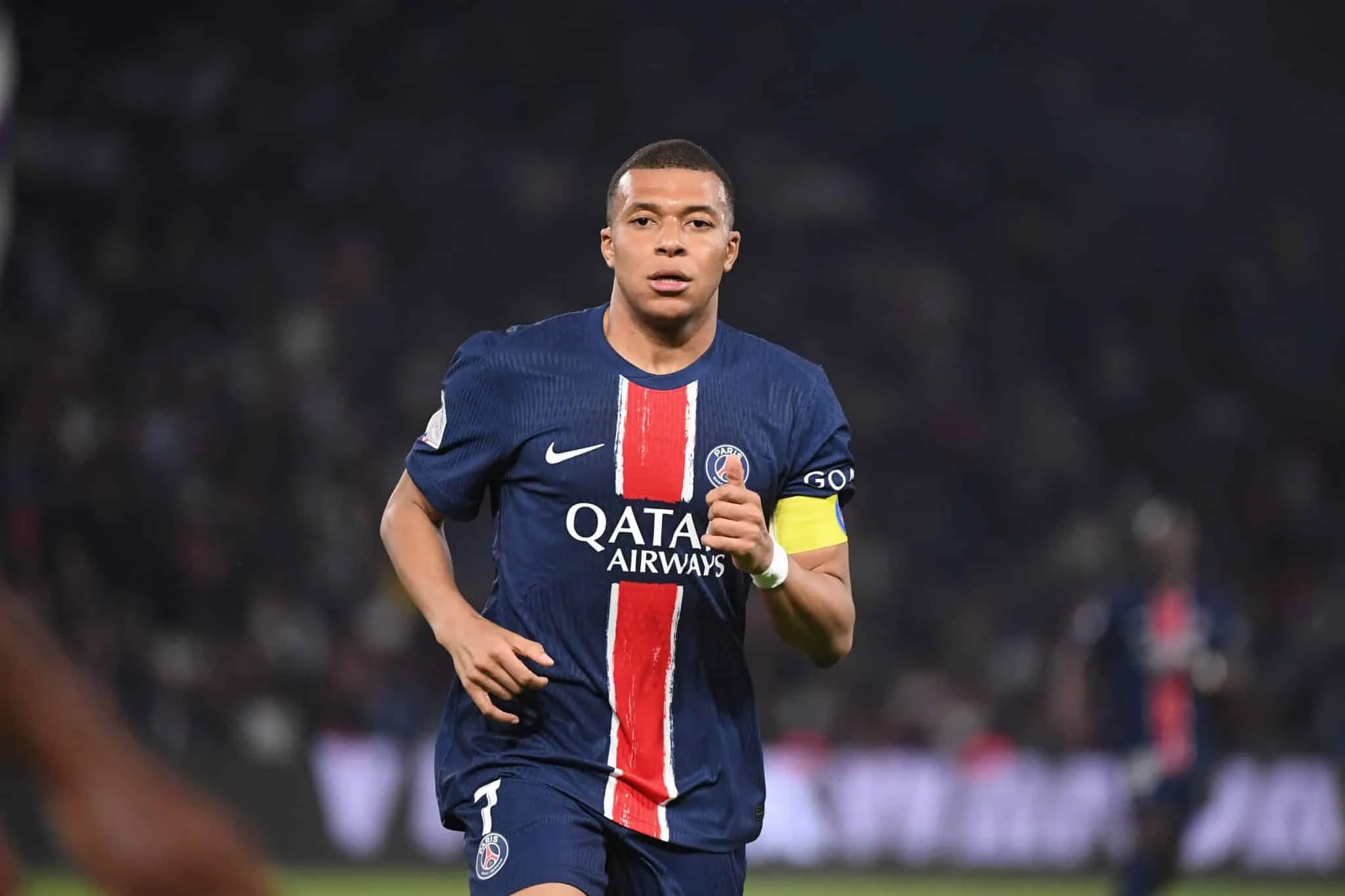 N&atilde;o &eacute; s&oacute; Mbapp&eacute;: PSG pode perder outro atacante no mercado de transfer&ecirc;ncias