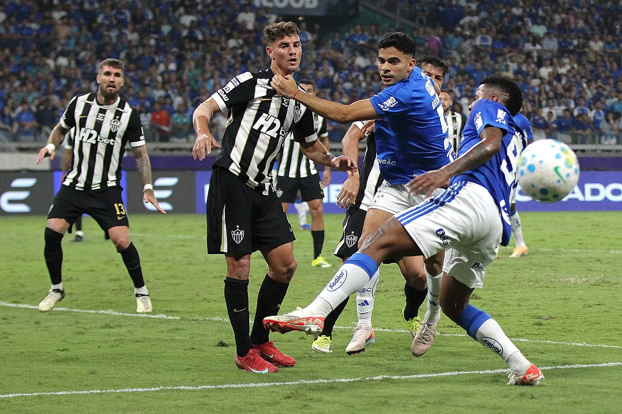 Cruzeiro eliminou Atl&eacute;tico Mineiro na &uacute;ltima temporada (Foto: IMAGO / Onzex Press e Imagens)