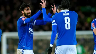 Gra&ccedil;as ao gola&ccedil;o de falta de Andr&eacute; Gomes, Everton bate o Crystal Palace e avan&ccedil;a na Copa da Inglaterra
