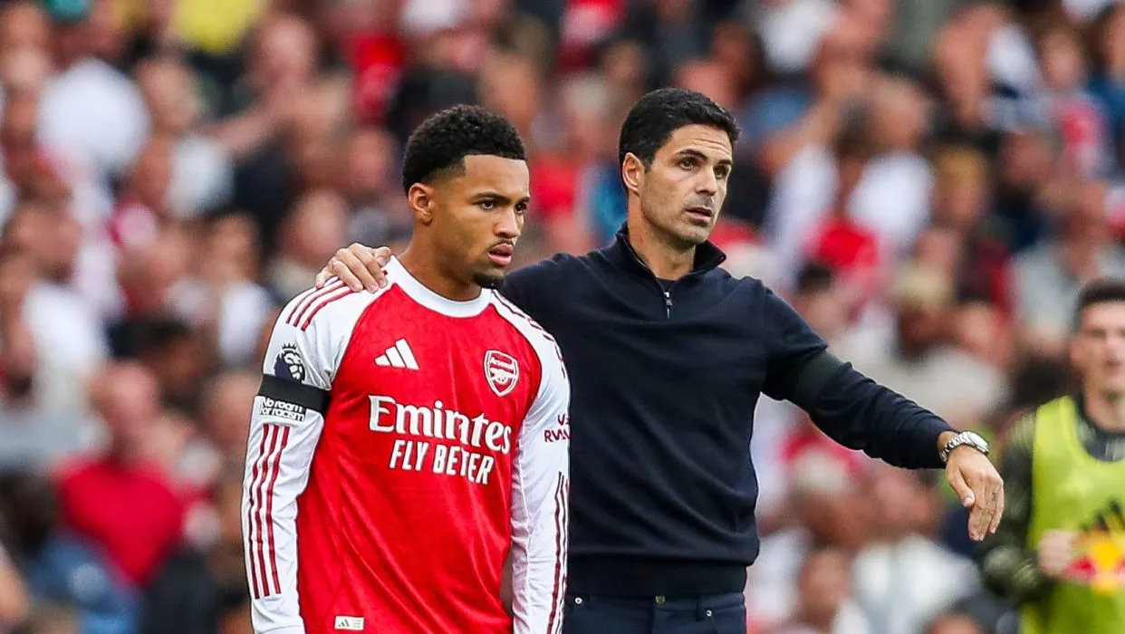Arteta abre as portas para joia do Arsenal ser emprestada ao Milan: &lsquo;Ele precisa jogar&rsquo;