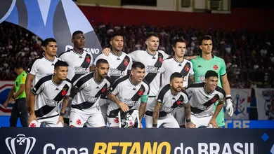 Como o Vasco precisou de tr&ecirc;s esquemas t&aacute;ticos diferentes durante vit&oacute;ria sobe o Marc&iacute;lio Dias