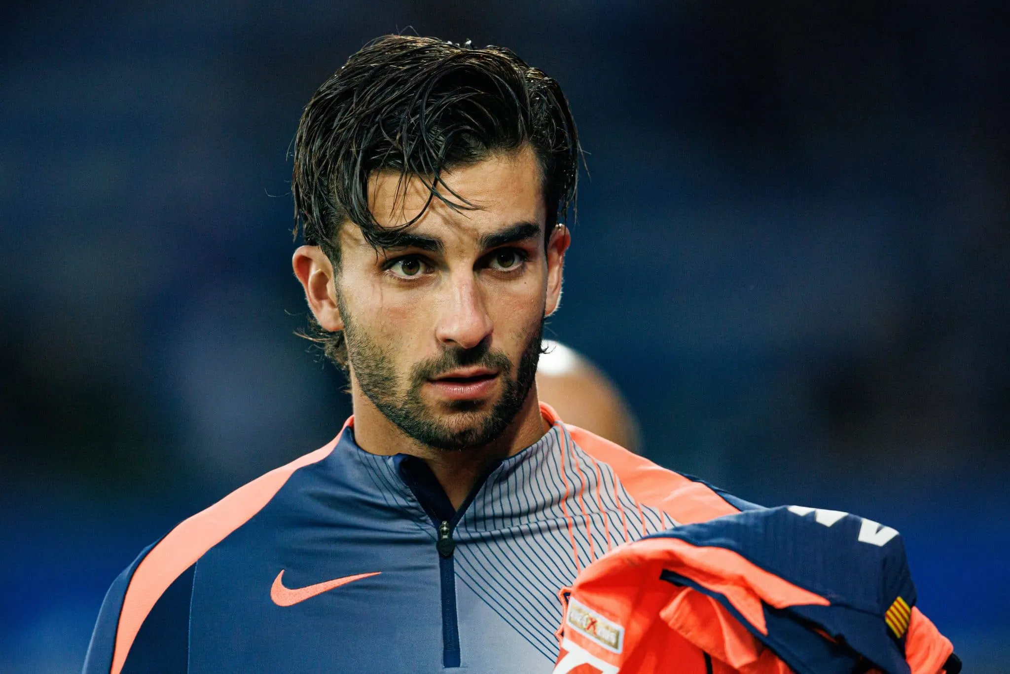 Como plano do Barcelona para manter Ferran Torres pode colocar contrato do jogador em risco