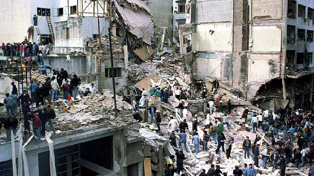 Sede da Amia ap&oacute;s atentado terrorista de 1994