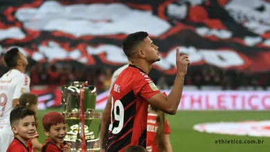 A atua&ccedil;&atilde;o grande de Bruno Guimar&atilde;es &eacute; o merecido carimbo &agrave; bola que este rapaz joga