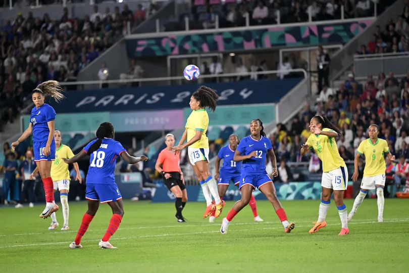 Foto: (IconSport) -Brasil vence Fran&ccedil;a nas Olimp&iacute;adas