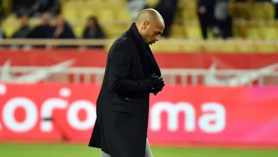 Ap&oacute;s banir jogadores do elenco, Henry &eacute; suspenso pelo Monaco e deve ser demitido