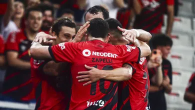 Athletico-PR leva sustos, mas passa pelo Am&eacute;rica-MG e se mant&eacute;m forte na briga por G4