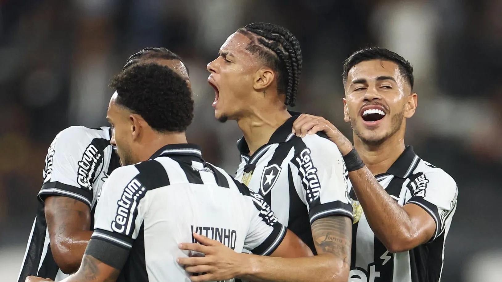 Noite m&aacute;gica do Botafogo apresenta mais alternativas para Davide Ancelotti