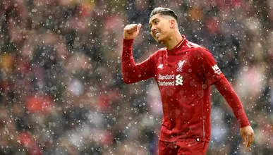 O Liverpool tirou um peso dos ombros e venceu o Burnley, apesar da amea&ccedil;a em Anfield