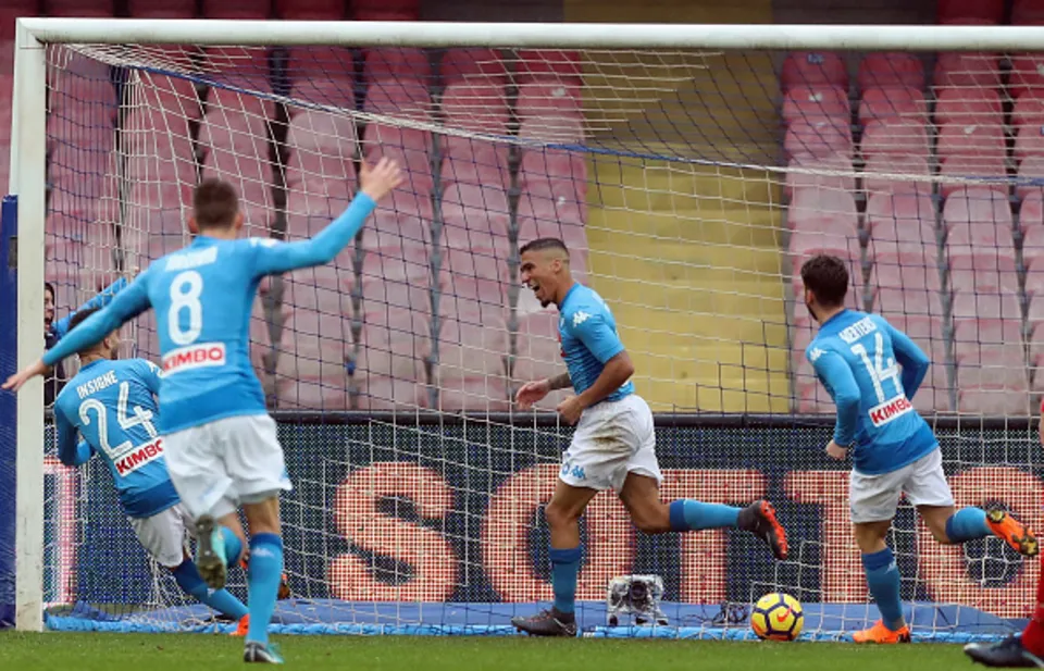Allan se sobressaiu na vit&oacute;ria tranquila do Napoli
