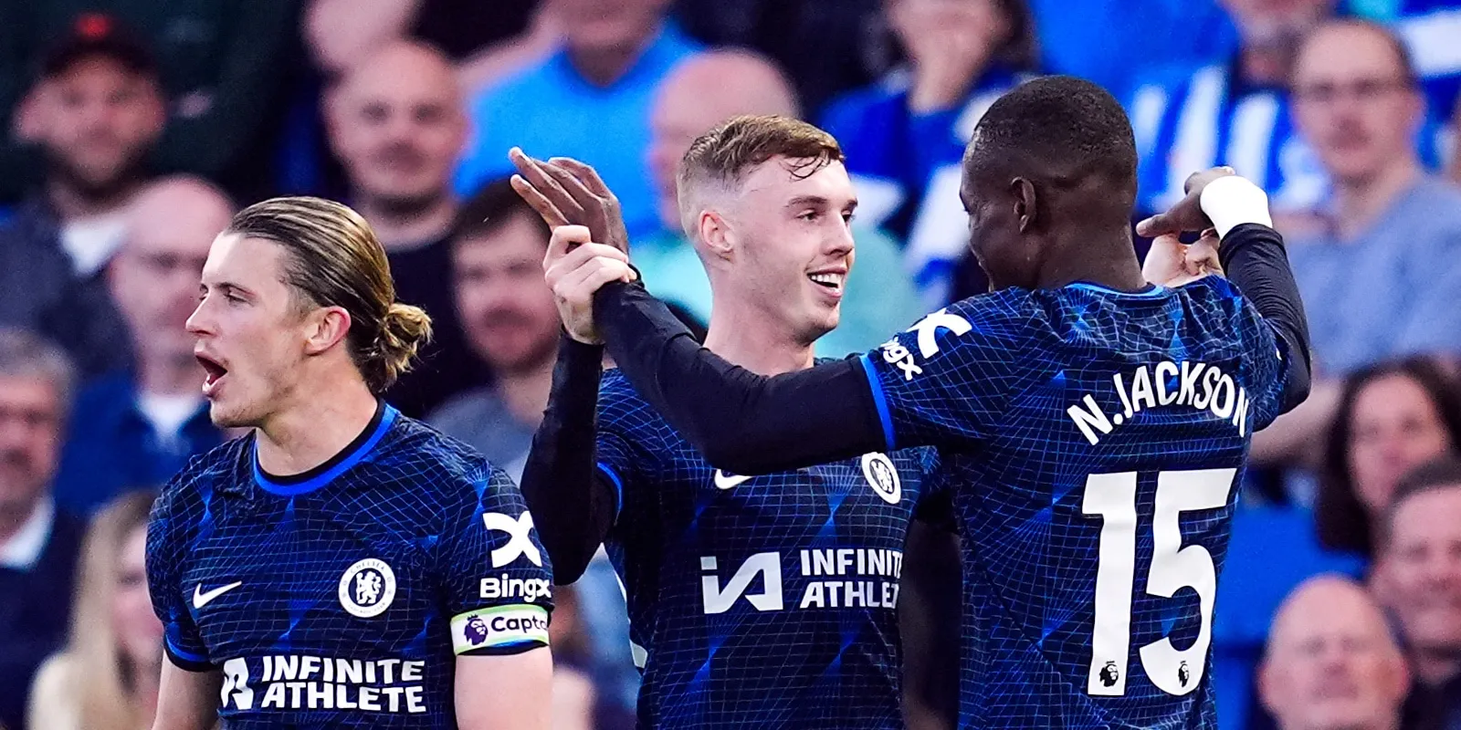 Quem para? Chelsea vence mais uma, agora o Brighton, e sonha com Liga Europa