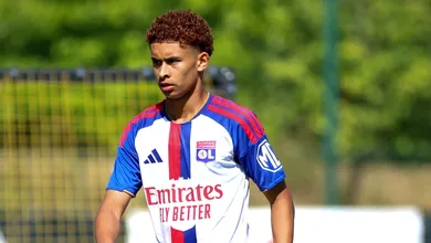 Quem &eacute; Adil Hamdani, joia de 17 anos do Lyon monitorada pelo PSG?